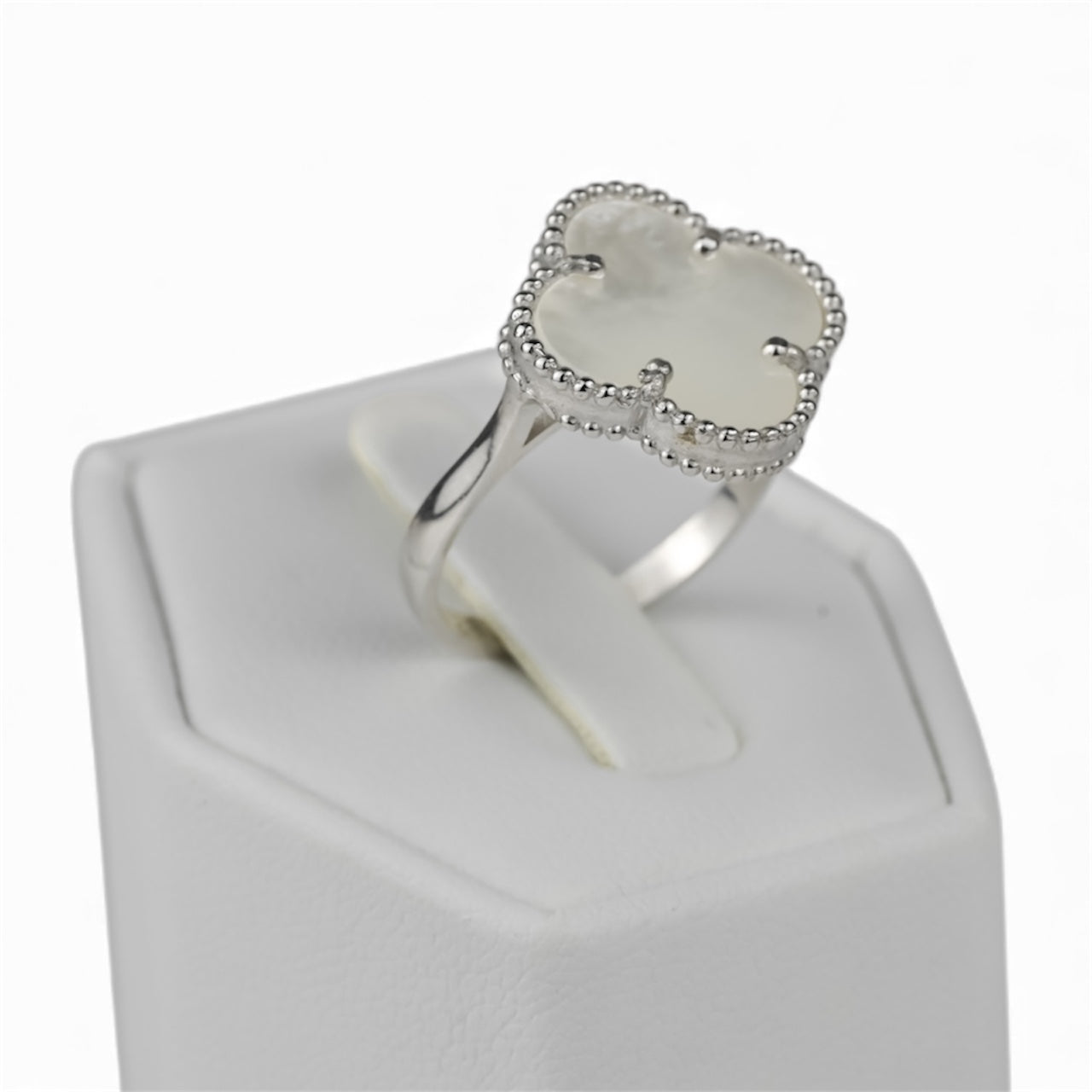 Silver Ring Mother of Pearl