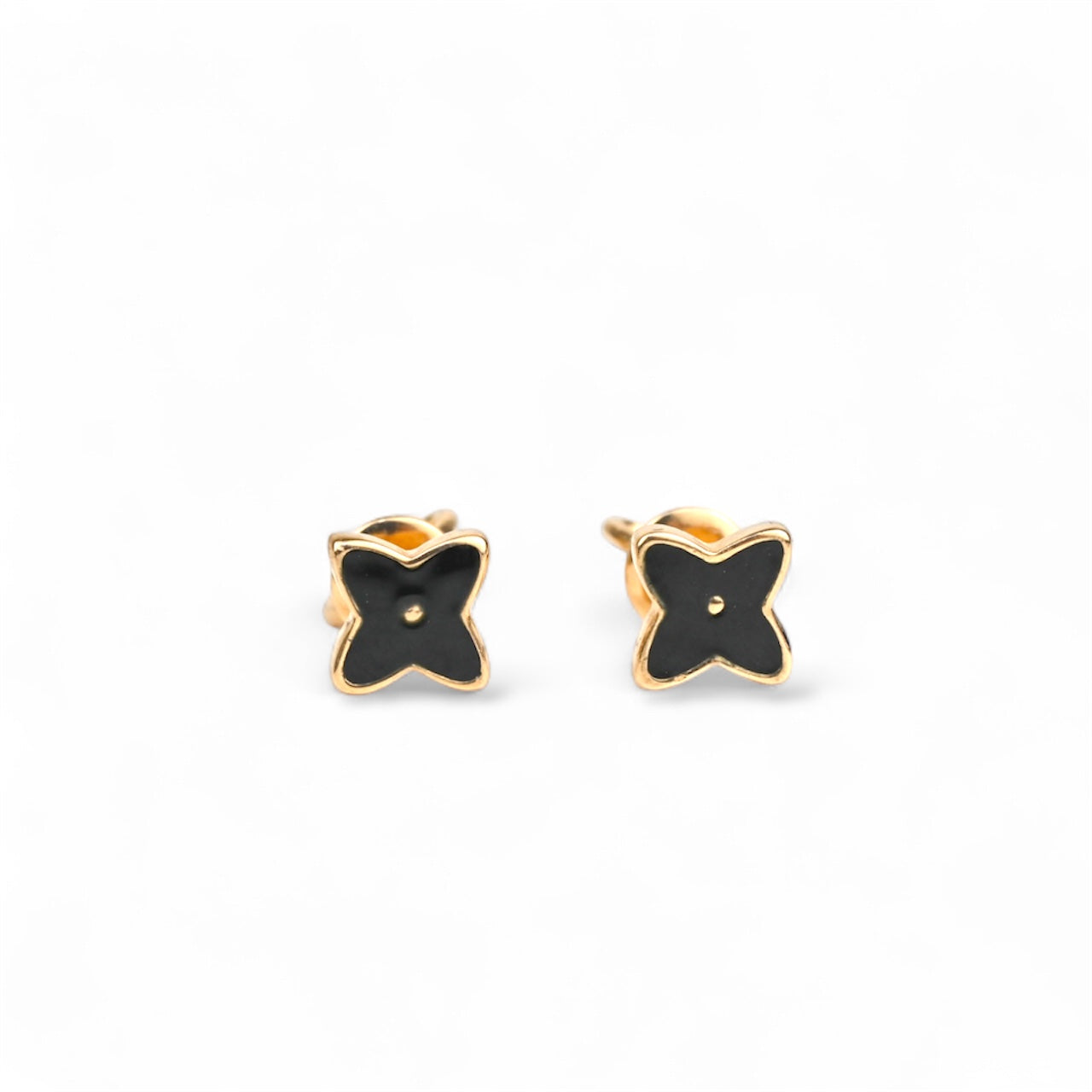 Stud Earrings with Enamel