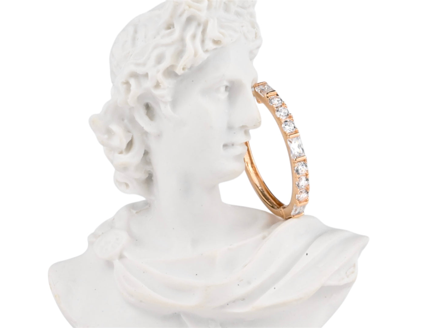 Hoops Earrings with Zirconia stones