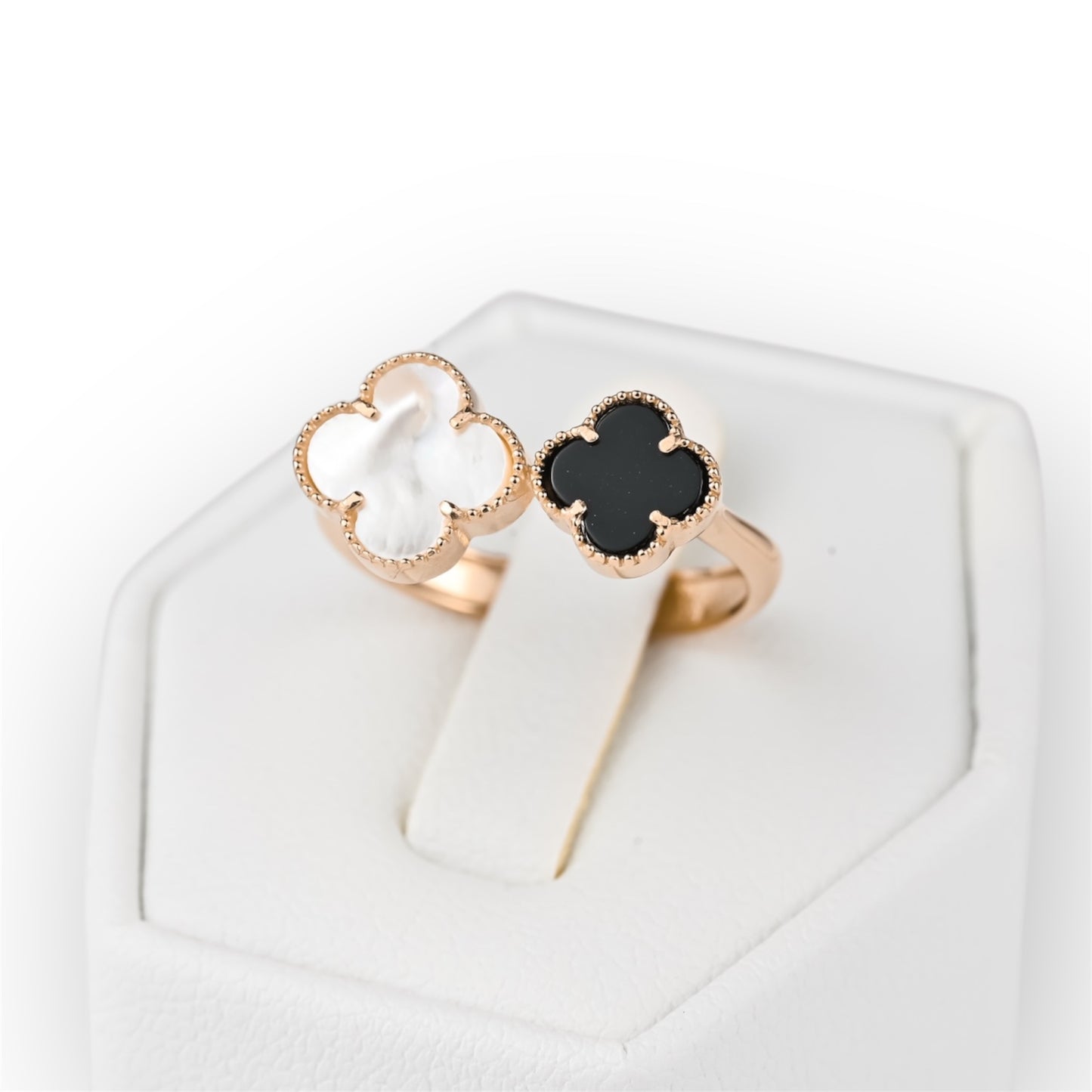 Ring Clover