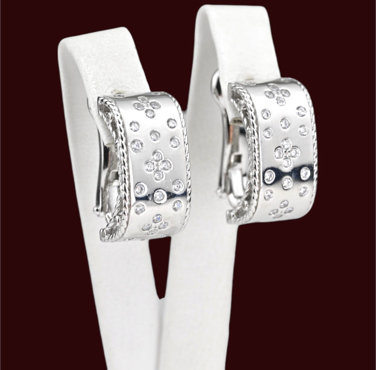 Silver Set Flowers Earrings and Ring