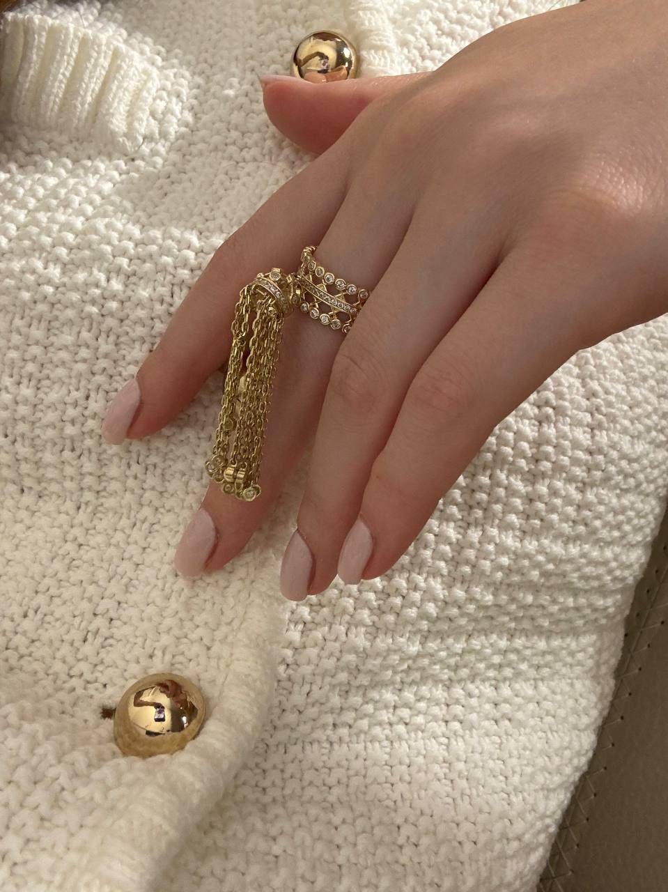 Yellow Gold Ring with tassels