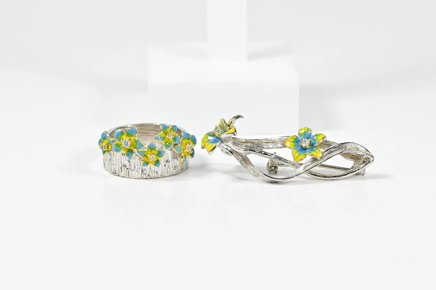 Yellow and Blue Floral Silver Set