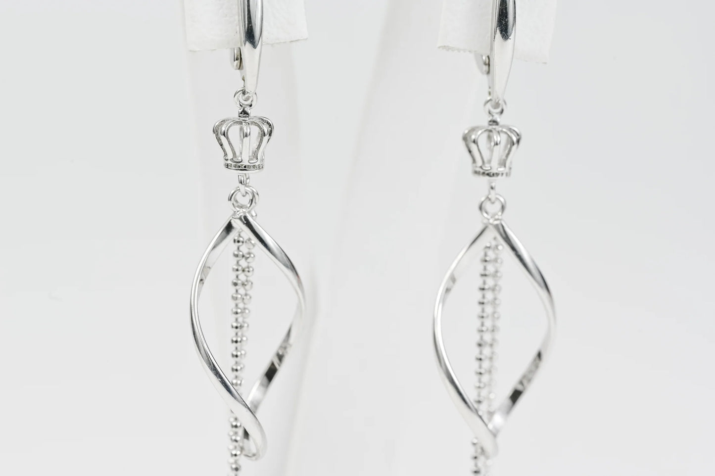 Dangle Silver Earrings Queen