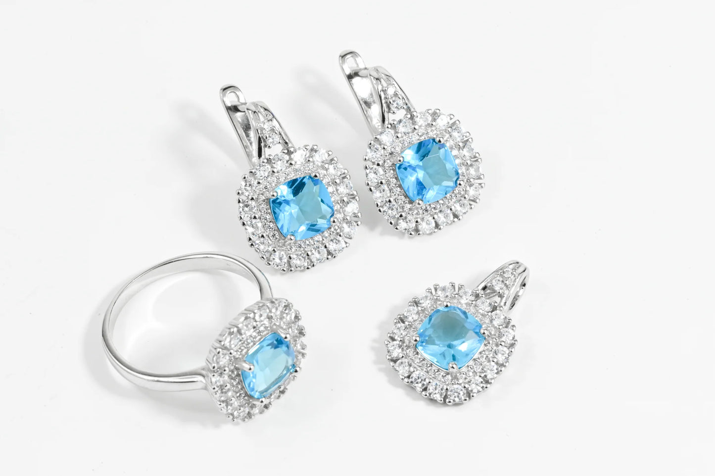 Silver Set Blue Zirconia stone