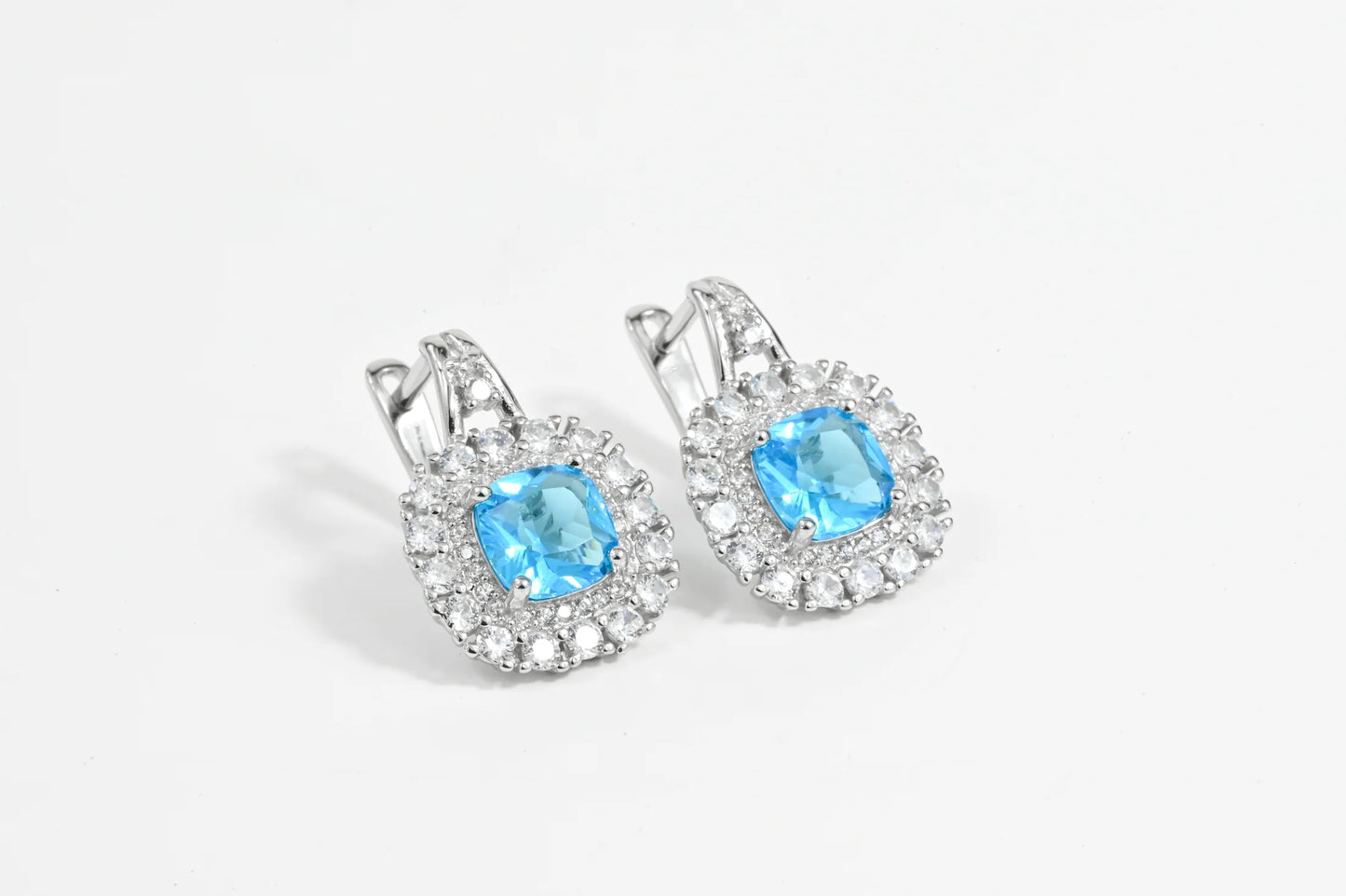 Silver Set Blue Zirconia stone