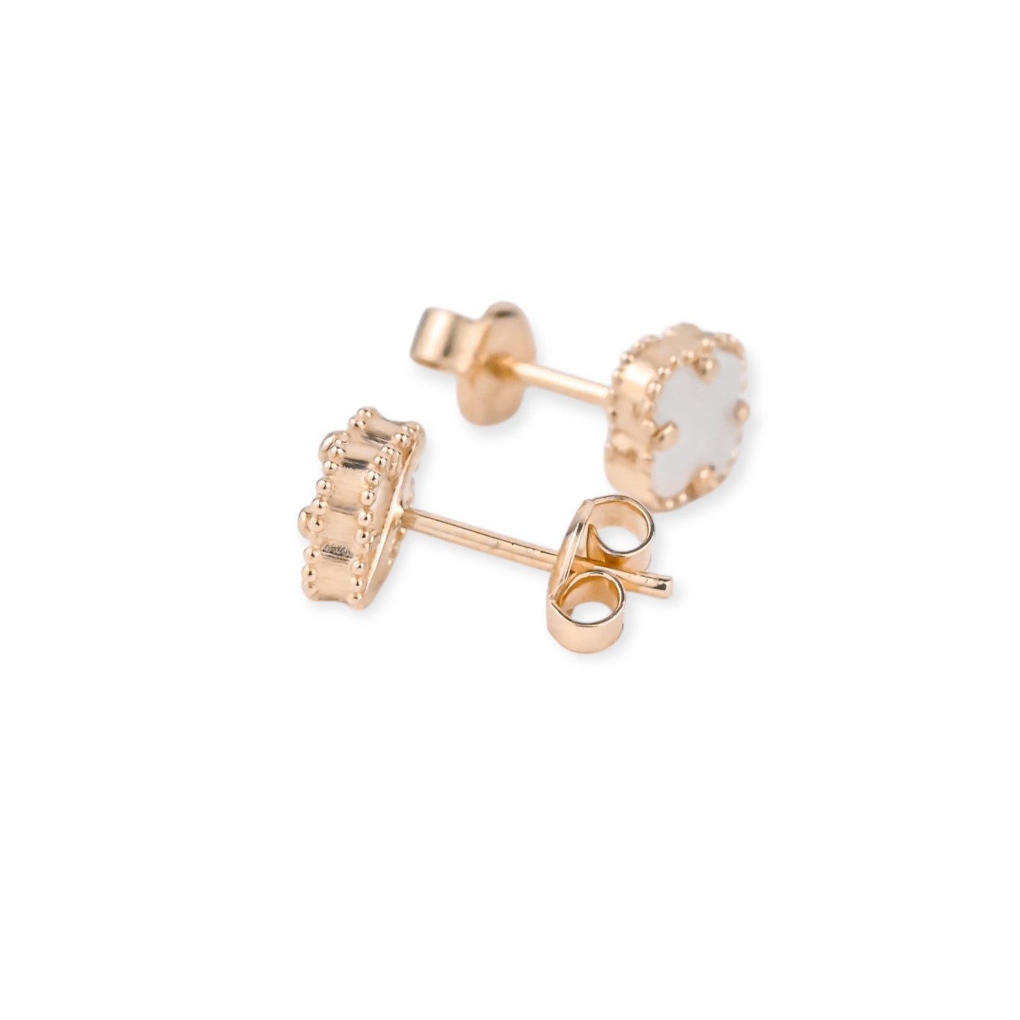 Stud Earrings Mother of Pearl clover