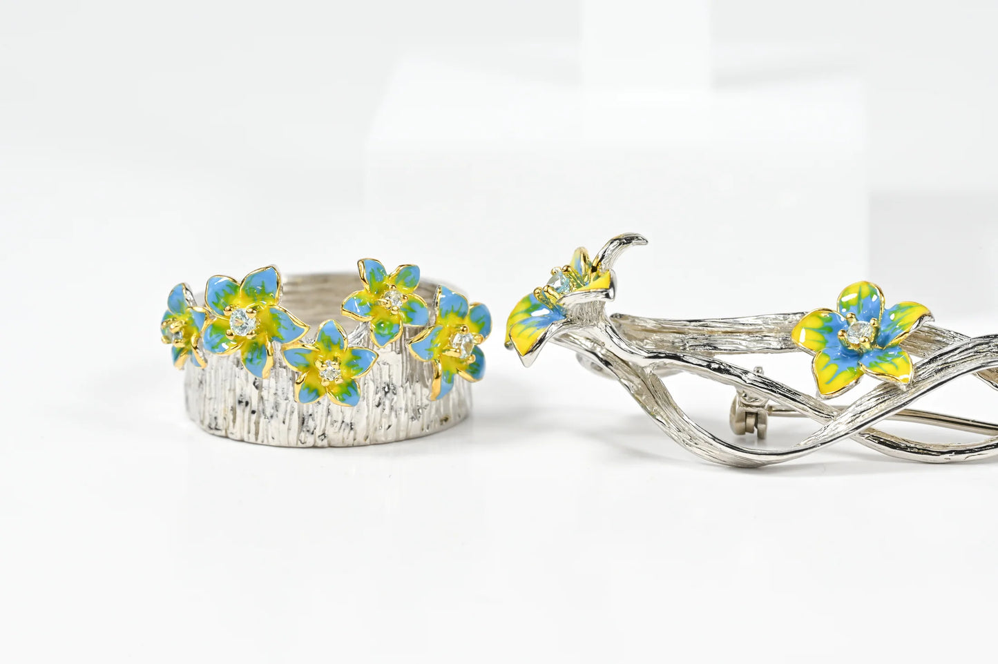 Yellow and Blue Floral Silver Set