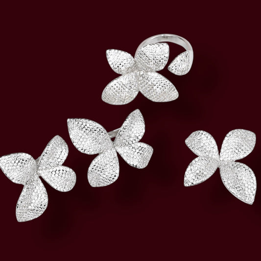 Silver Jewelry Set Flowers with Zirconia stones (Earrings,Ring,Pendant)