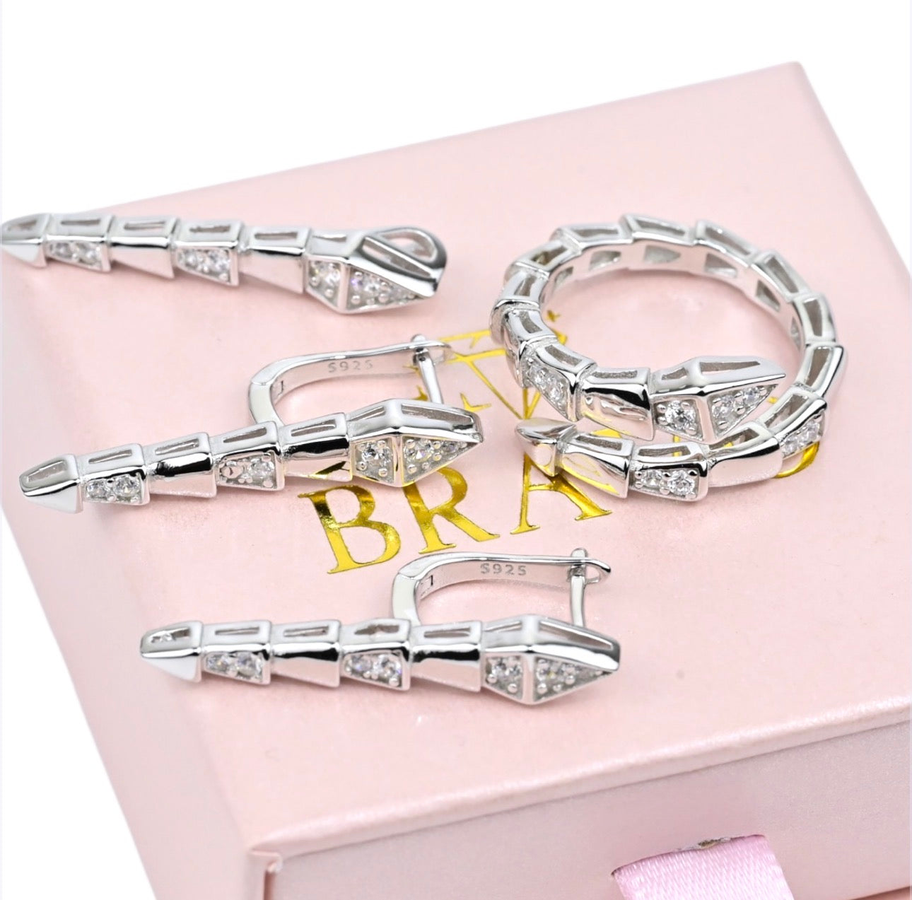 Silver Onyx Snake Set