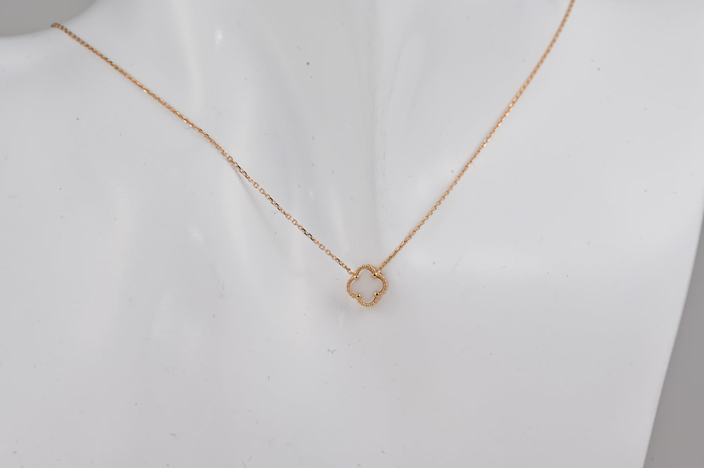 Necklace Small White Clover