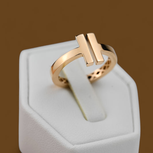 Stylish Gold Ring