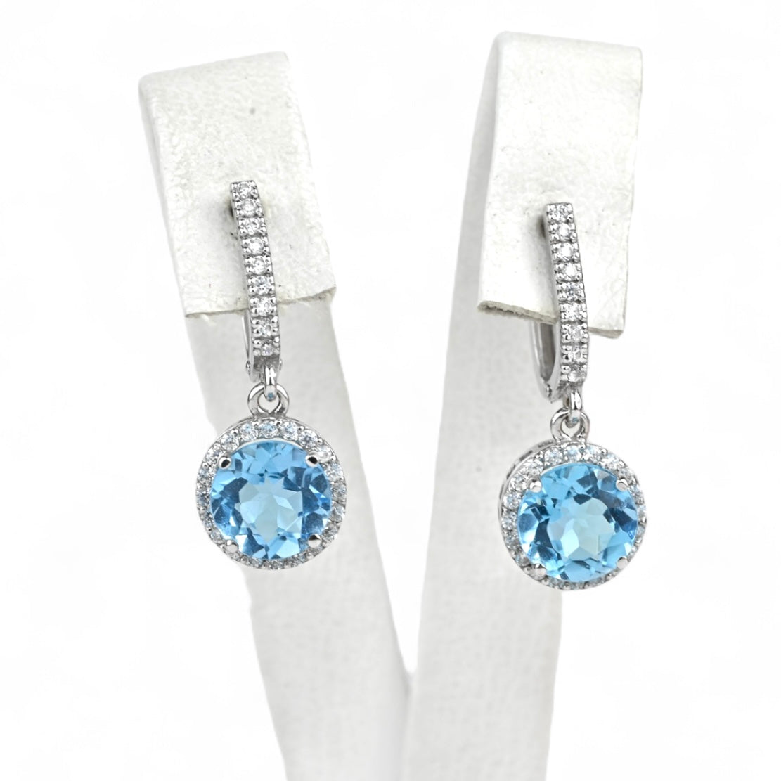 Dangle Earrings White Gild with Topaz