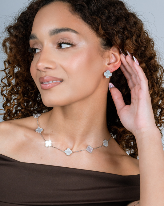 Silver Necklace Clovers Mother of Pearl