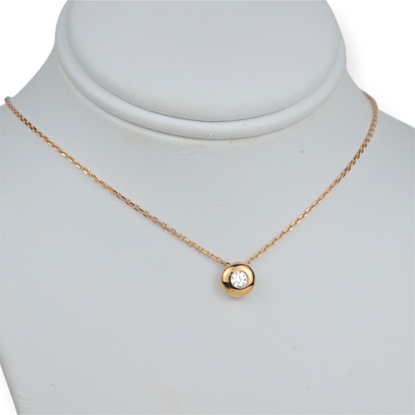 Necklace with Zirconia stones