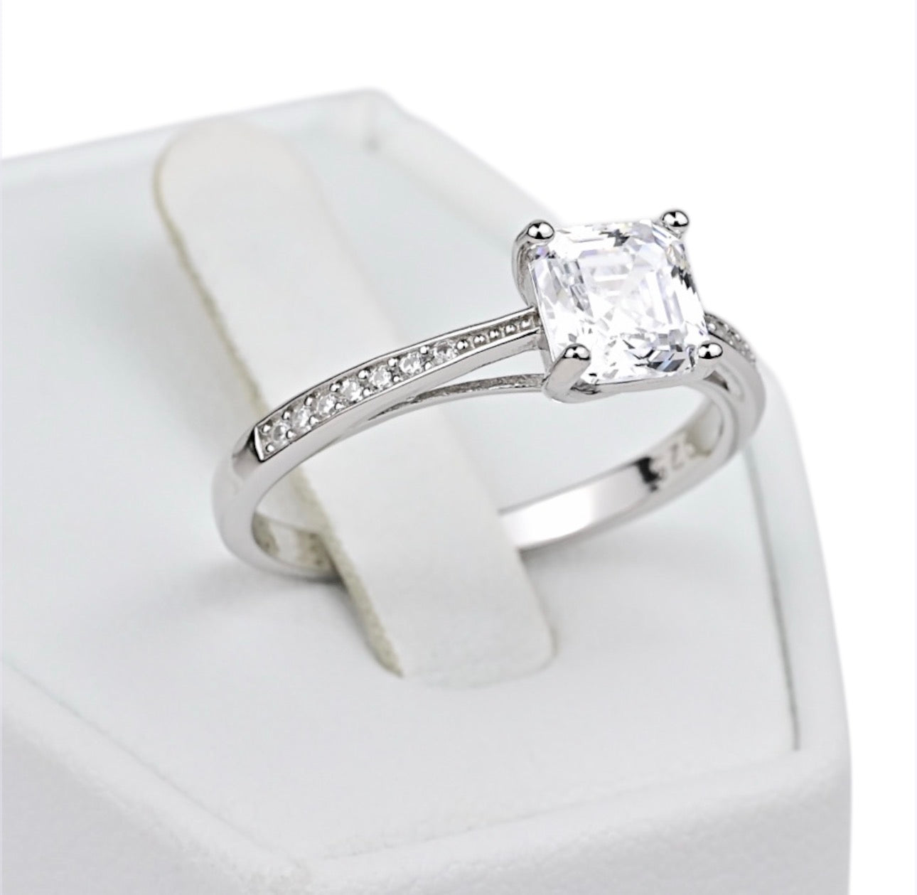 Silver Ring with Zirconia stone
