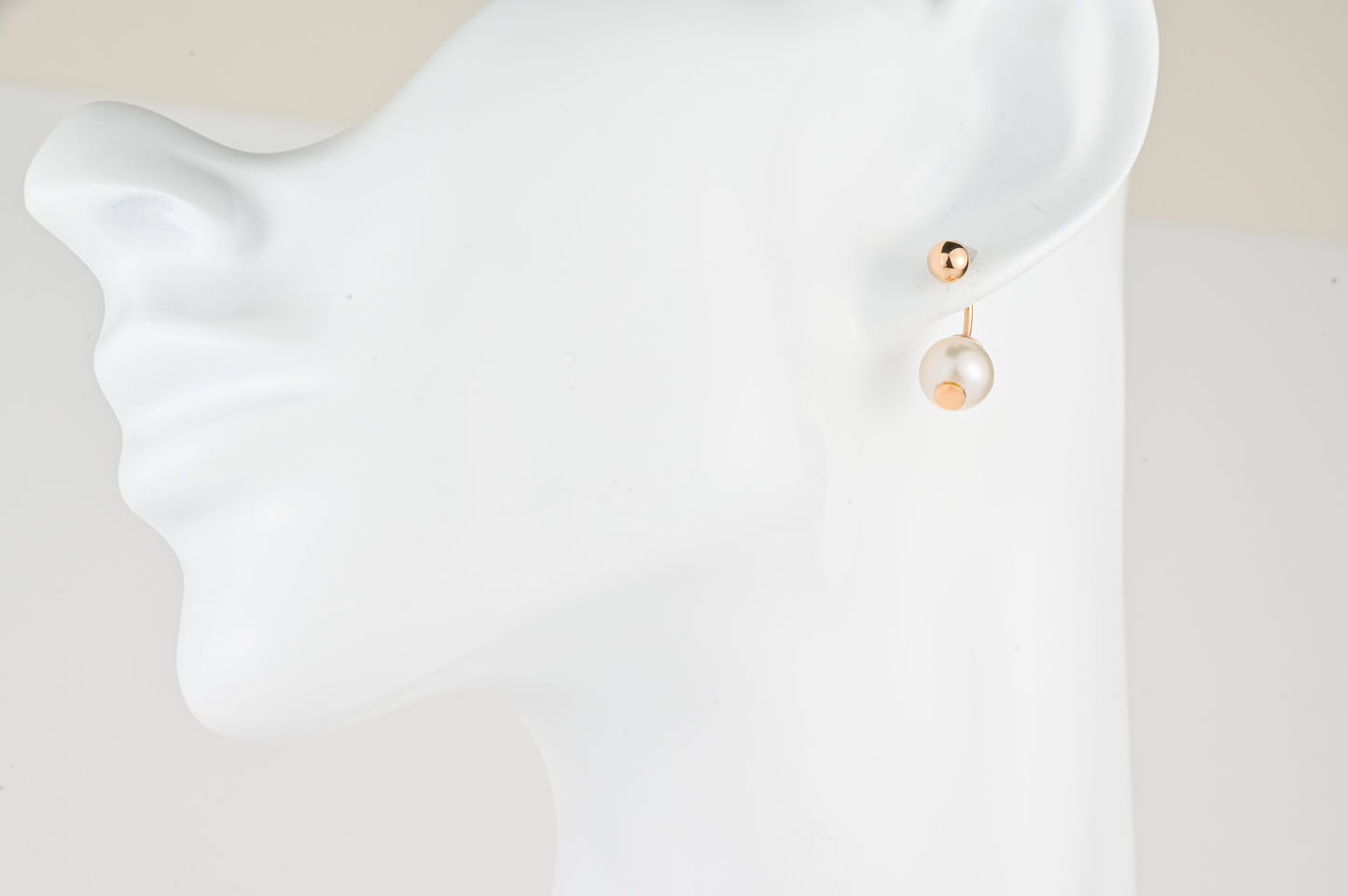Screw in Earrings Pearls