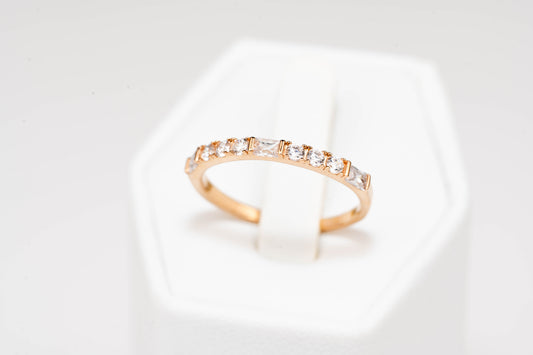 Rose Gold Ring with Zirconia stones