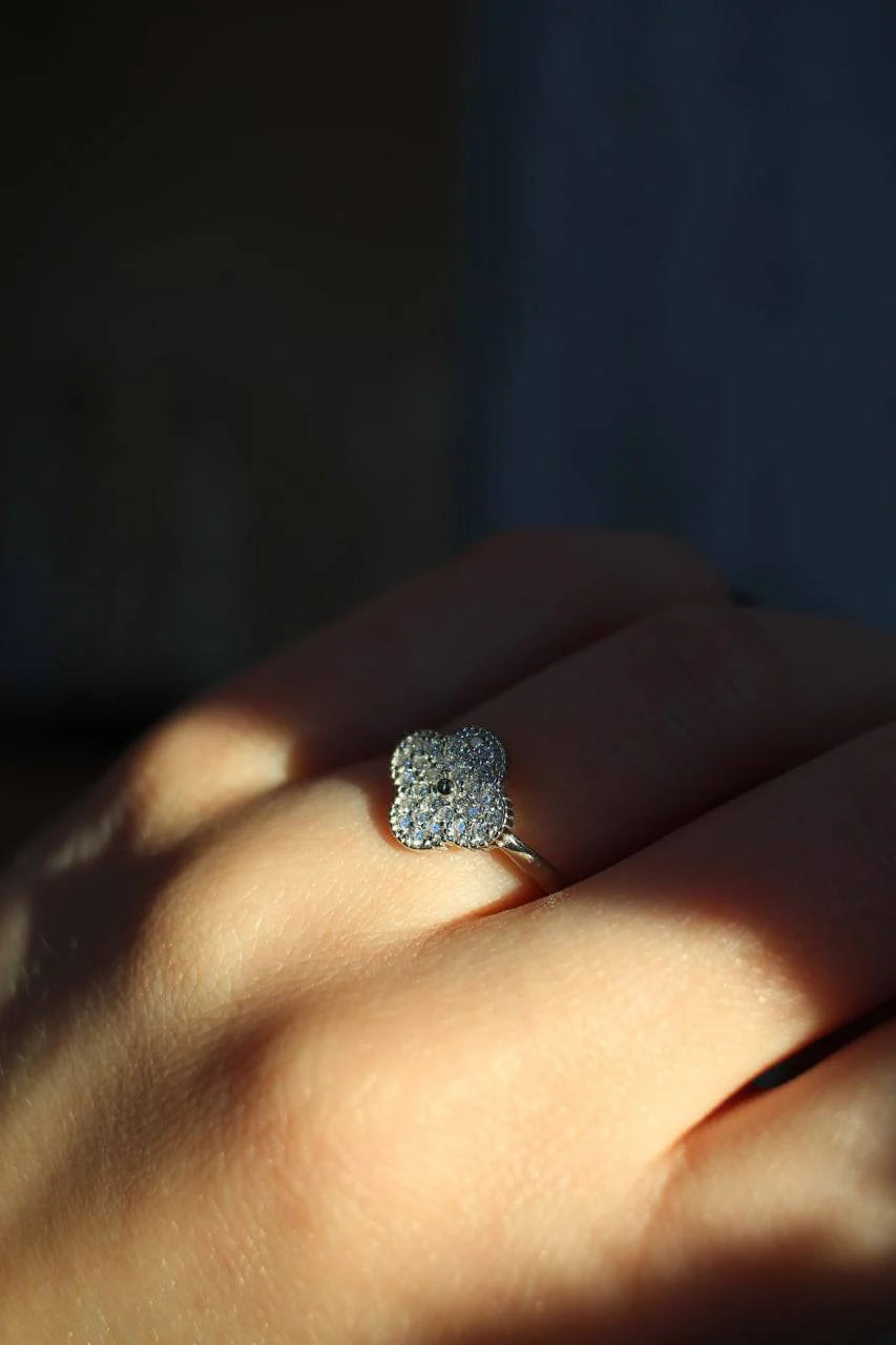 Silver Ring Clover with Zirconia Stones
