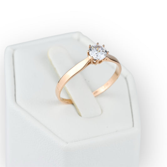 Ring with Zirconia stones