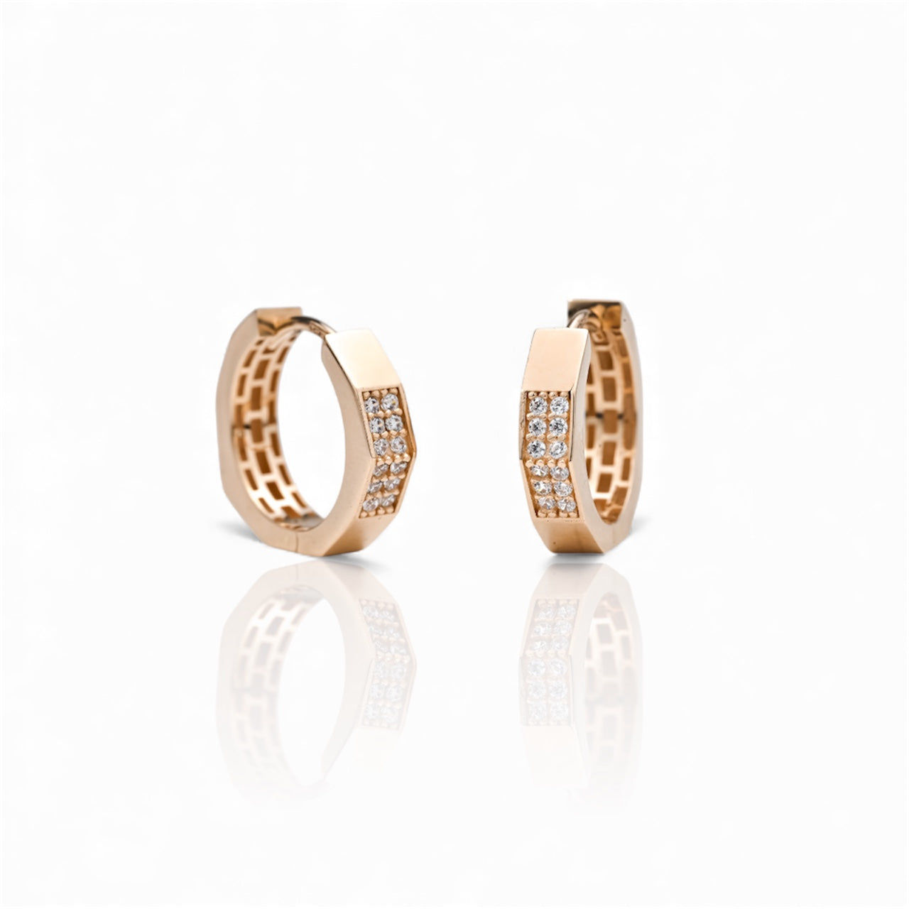 Hoops Earrings with Zirconia stones