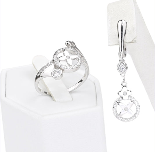 Silver Beauty Set (Earrings, Ring, Pendant)