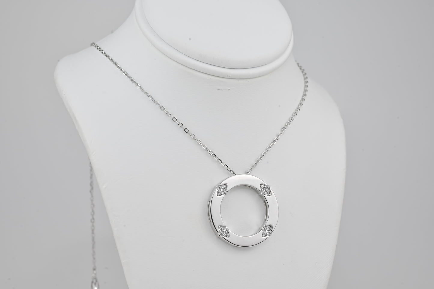 Silver Necklace Flowers