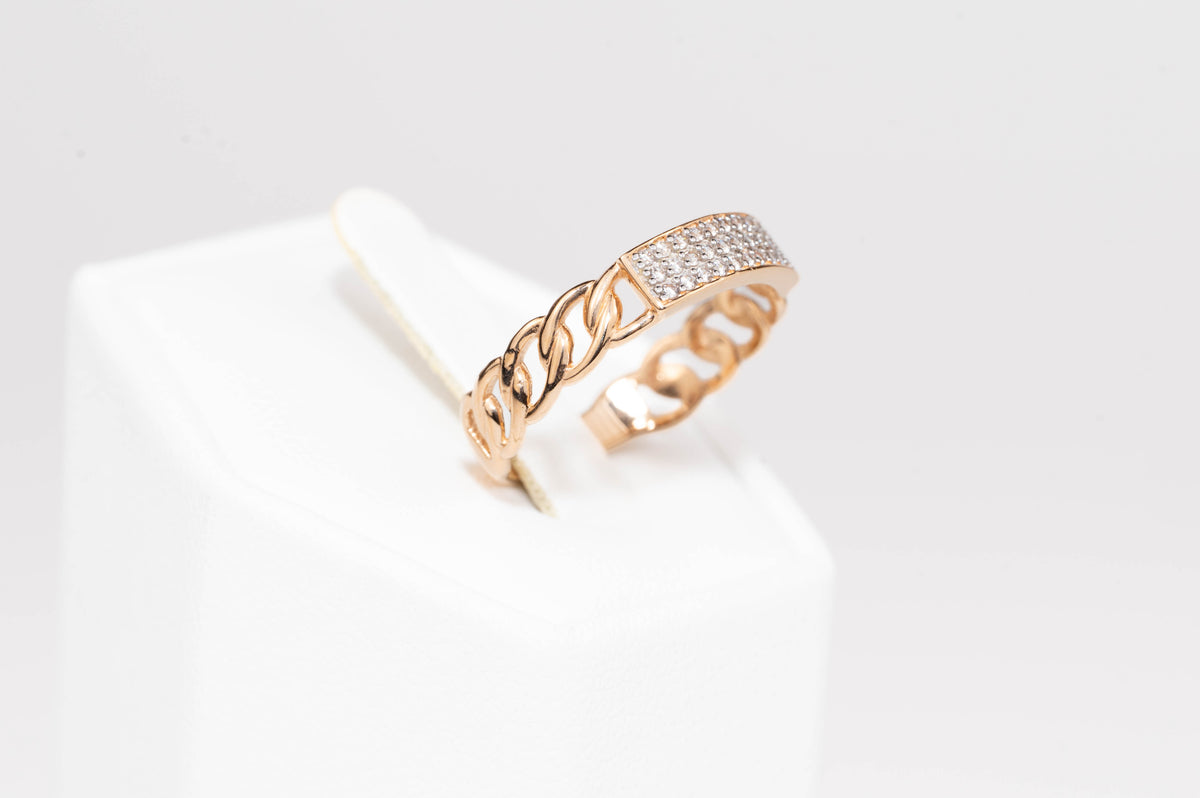 Rose Gold Ring with Zirconia stones