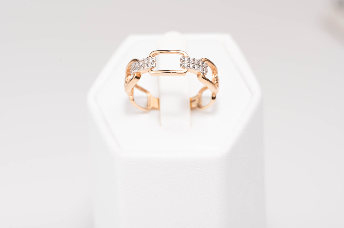 Pavé Chain Link Ring