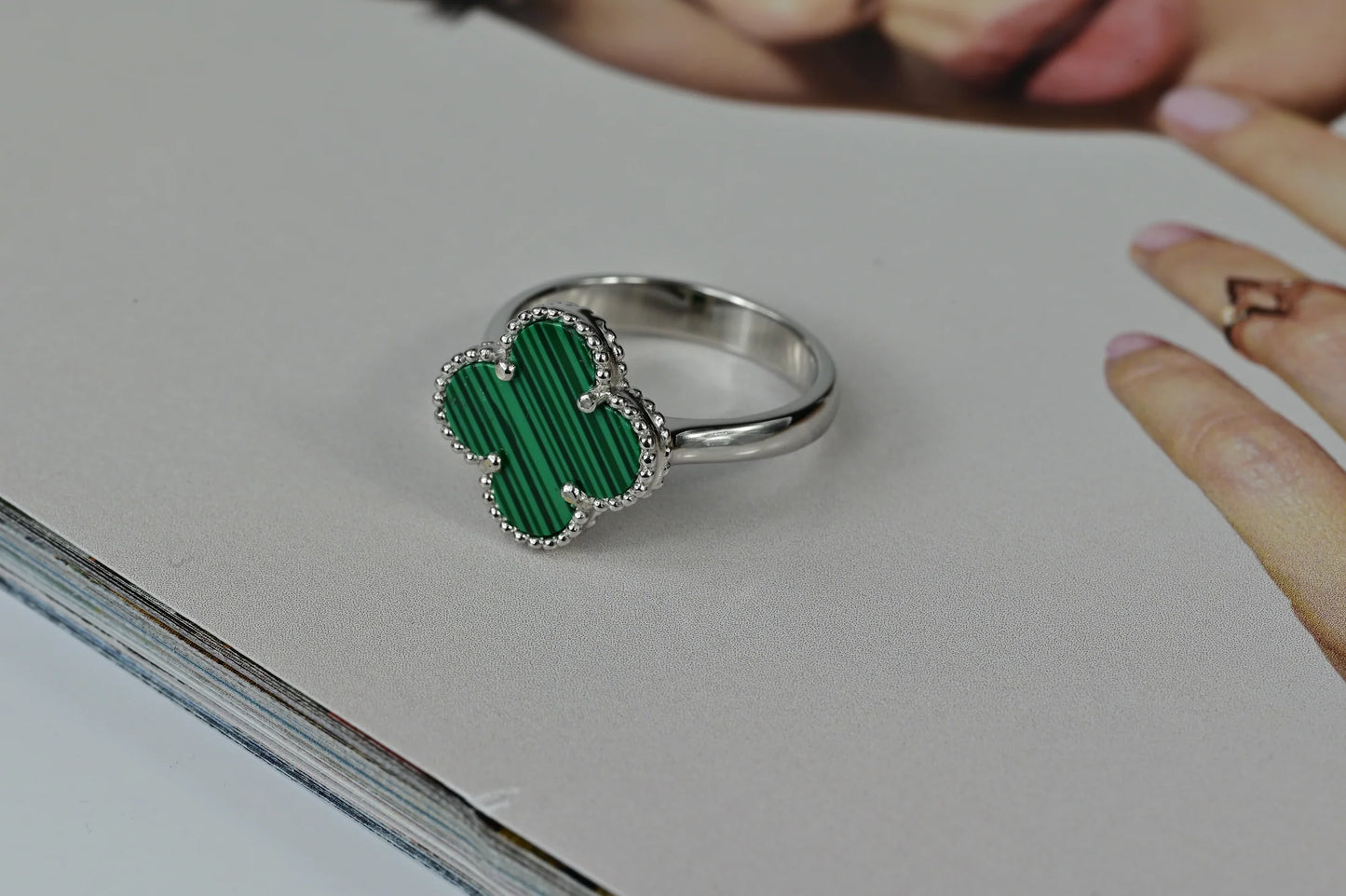 Silver Ring Malachite clover