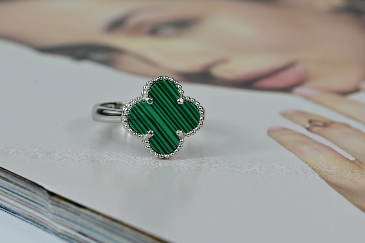 Silver Ring Malachite clover