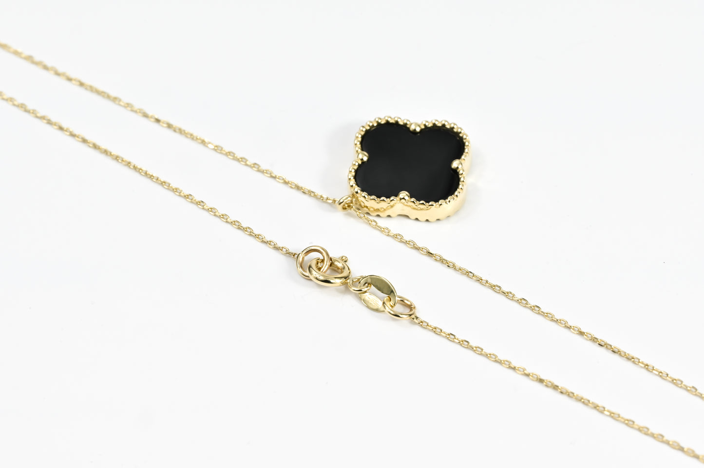 Necklace Onyx clover