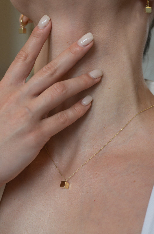 Necklace Cube Yellow Gold