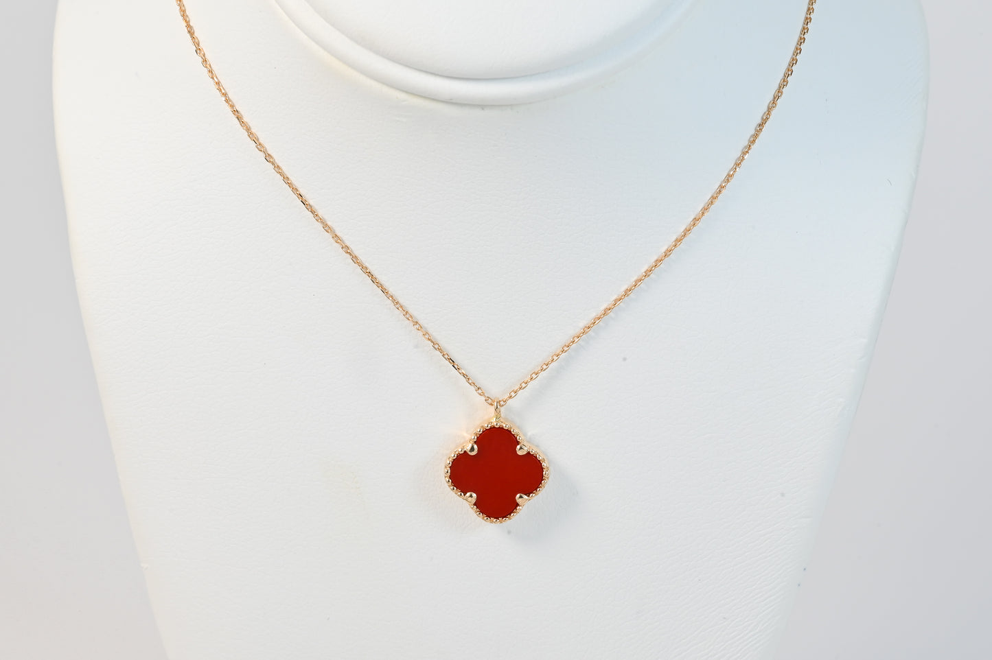 Necklace Red clover Rose Gold