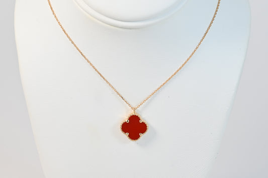 Necklace Red clover Rose Gold