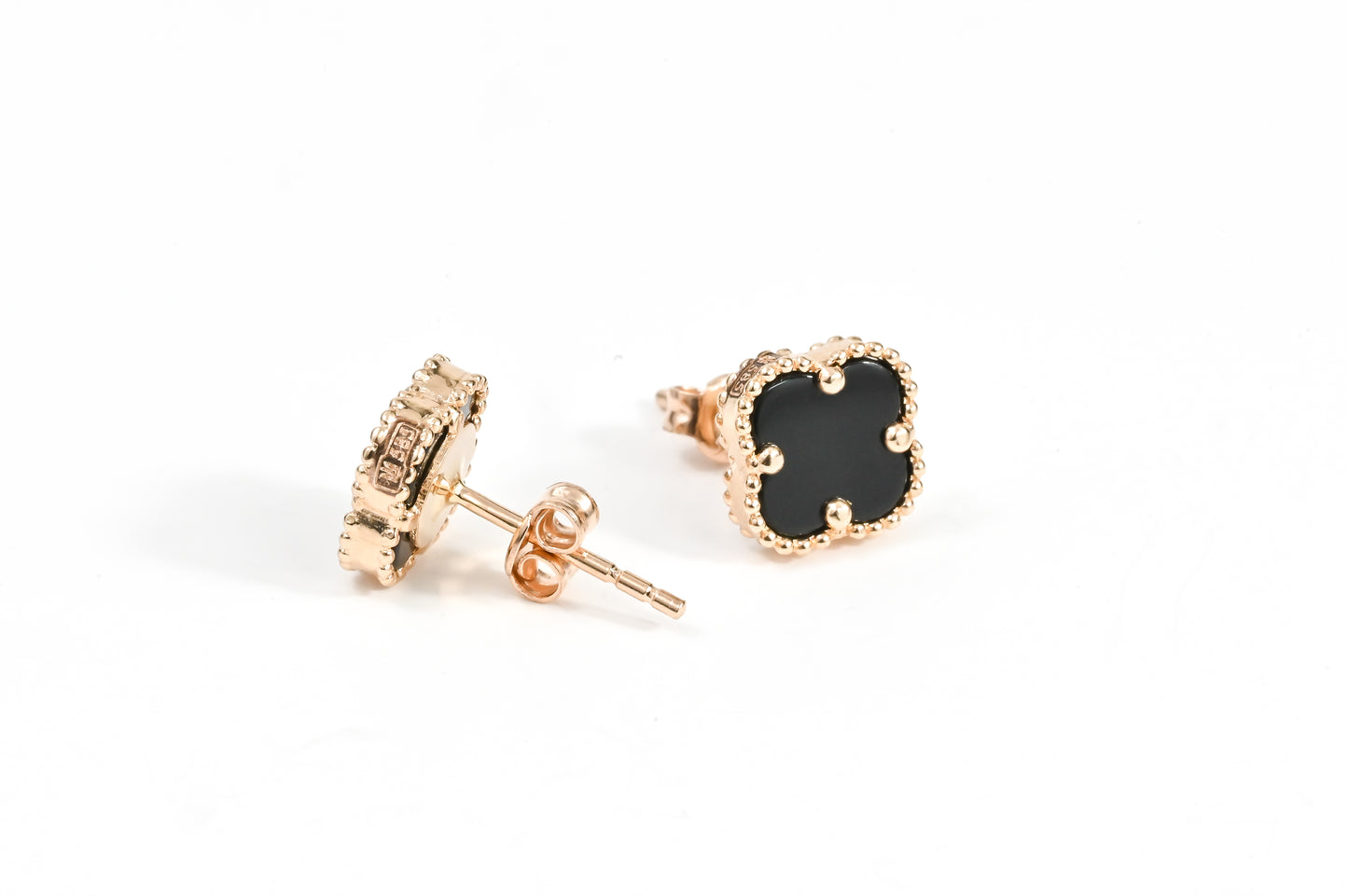 Stud Earrings Onyx