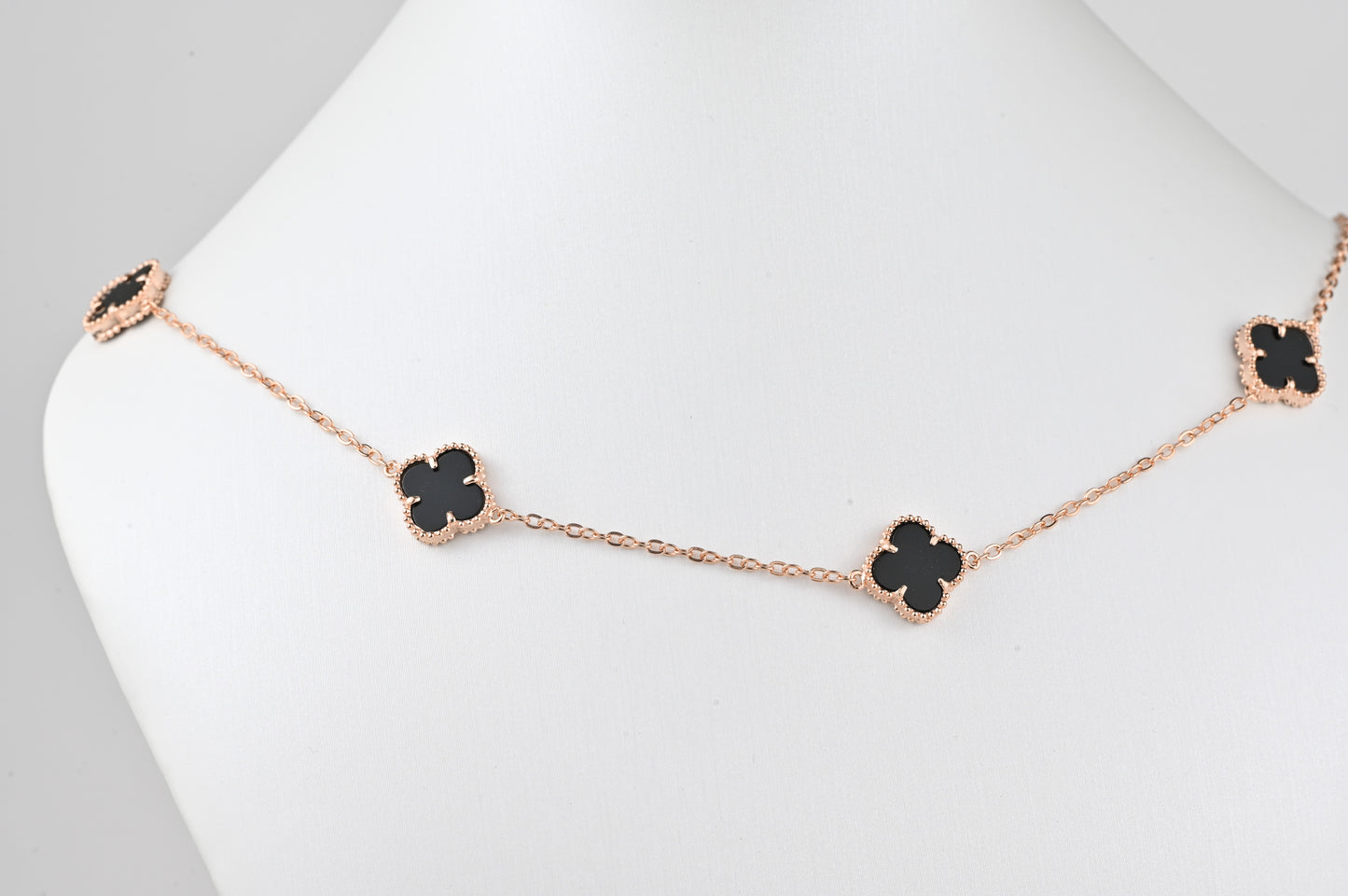 Silver 925 Necklace five clovers Onyx
