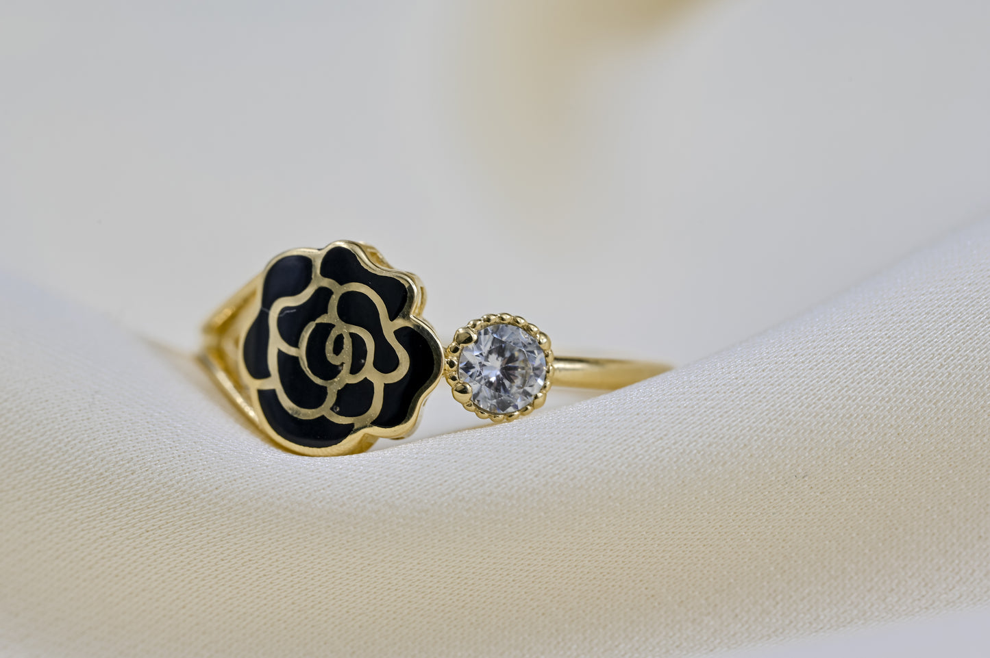 Ring Black Rose