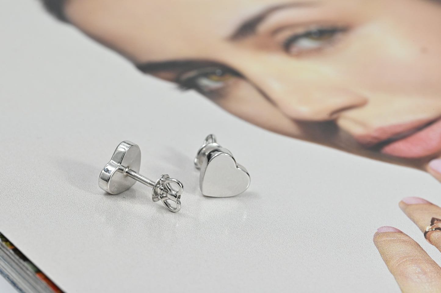 Hearts Stud Earrings White Gold