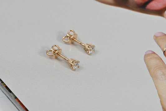 Screw in Lock Earrings Zirconia stones