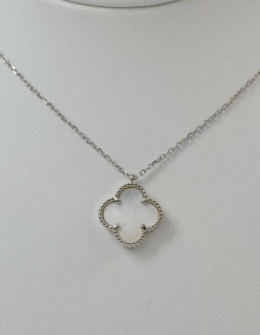 Necklace clover Mother of Pearl