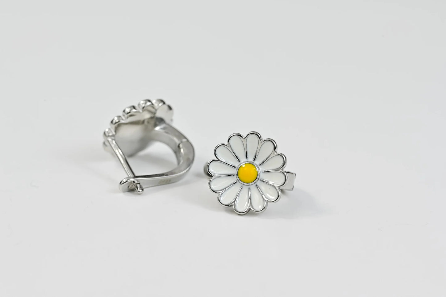 Kids Earrings White Flower Silver