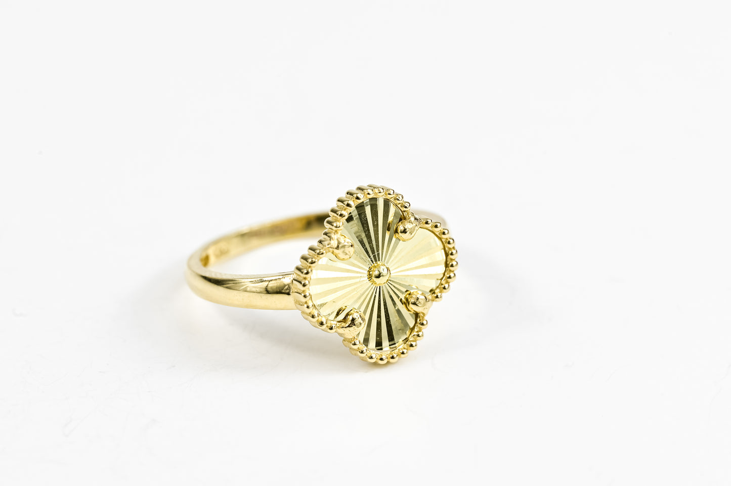 Ring Flower Yellow Gold