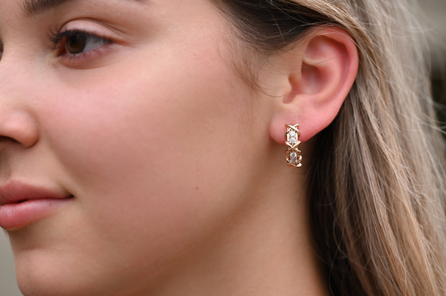 Earrings with Zirconia stones