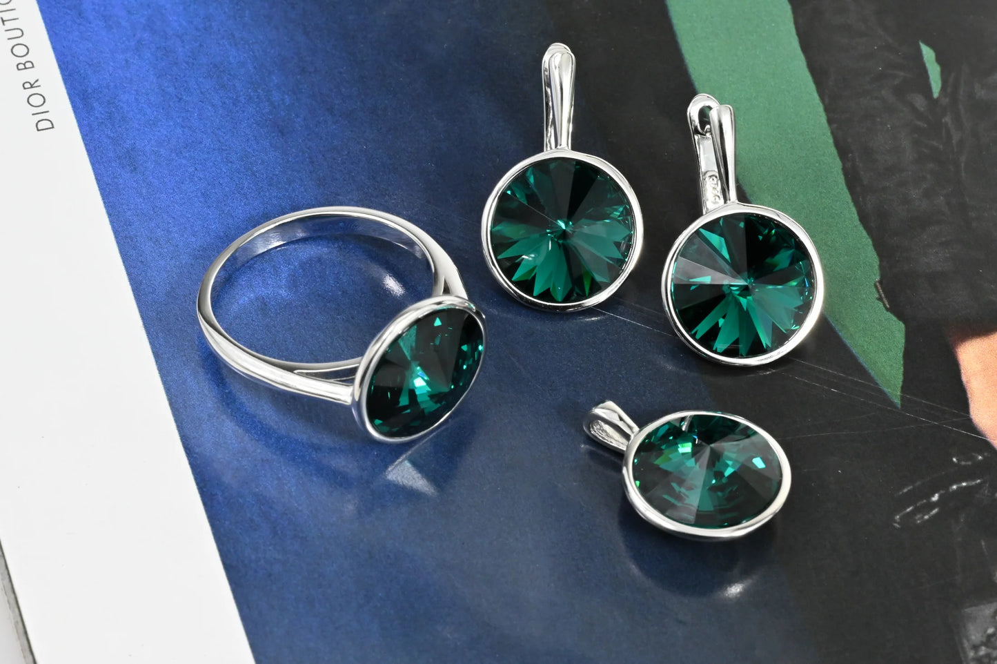 Silver Green Set (Earrigns,Ring,Pendant)