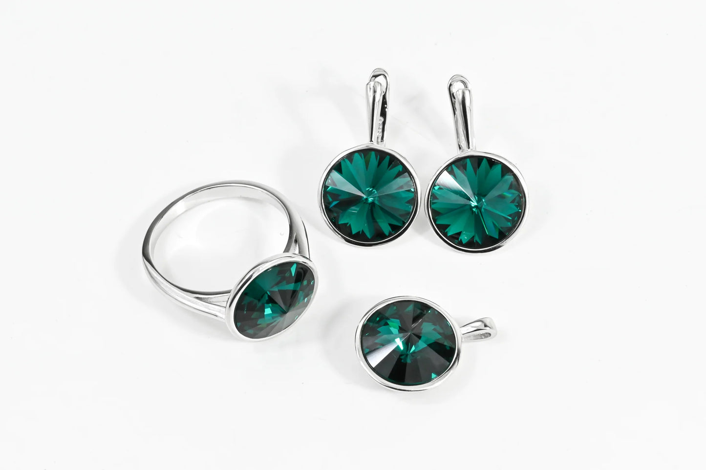 Silver Green Set (Earrigns,Ring,Pendant)