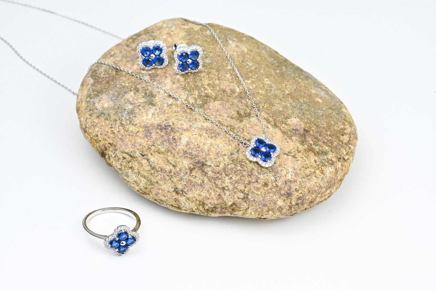 Blue Clover Silver Set