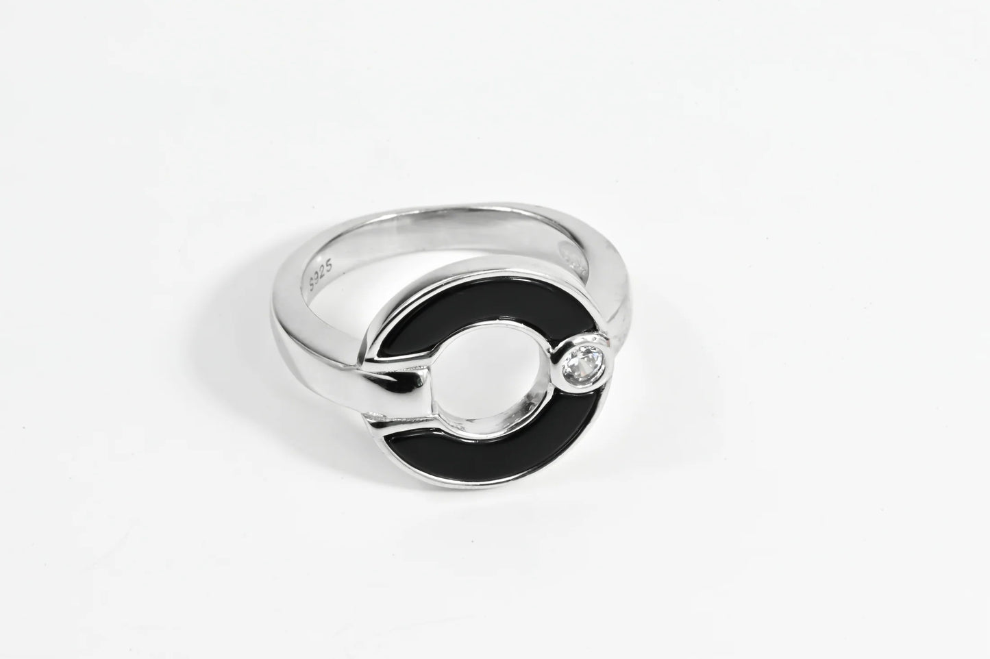 Silver Set Black Circle