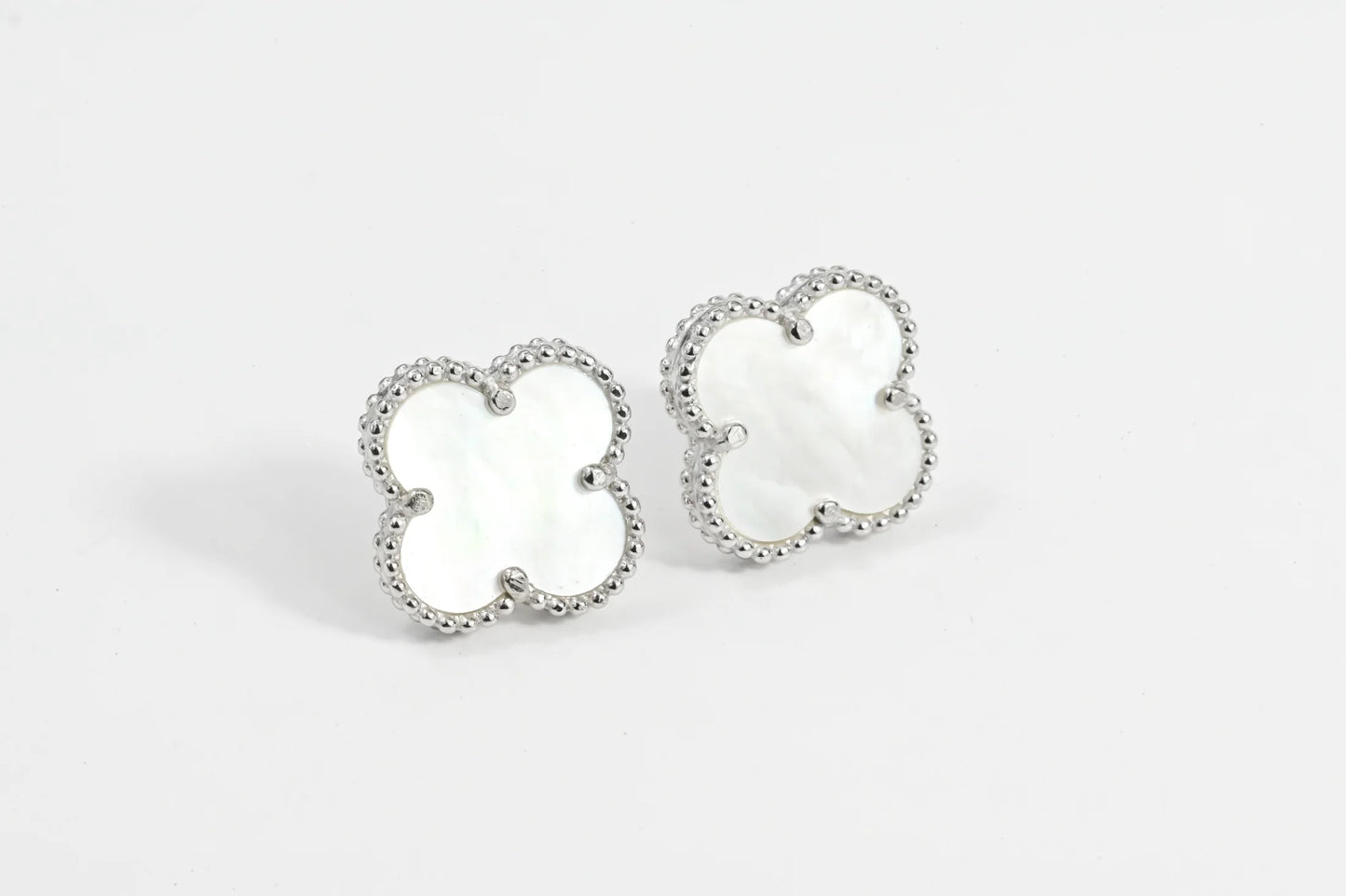 Stud Earrings Mother of Pearl