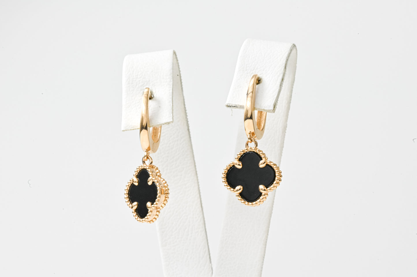 Dangle Earrings clover Onyx